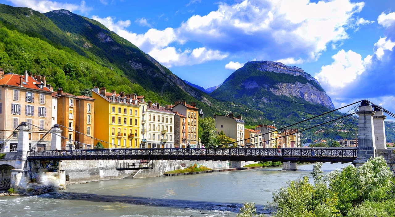 artisan-peintre-grenoble-vue-grenoble-et-quai-isere